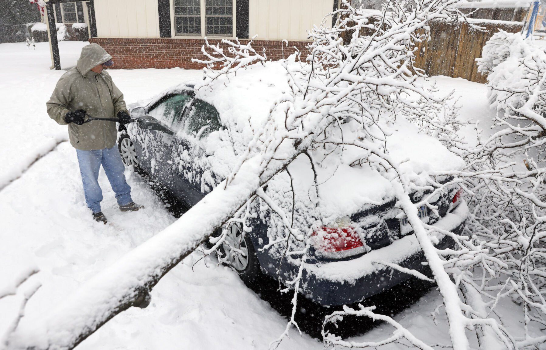 010322-cdp-news-snow155.JPG